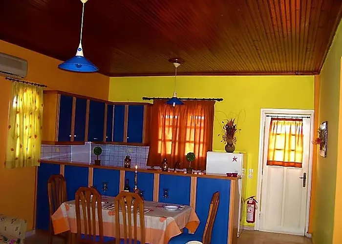 Augoustinos Villa